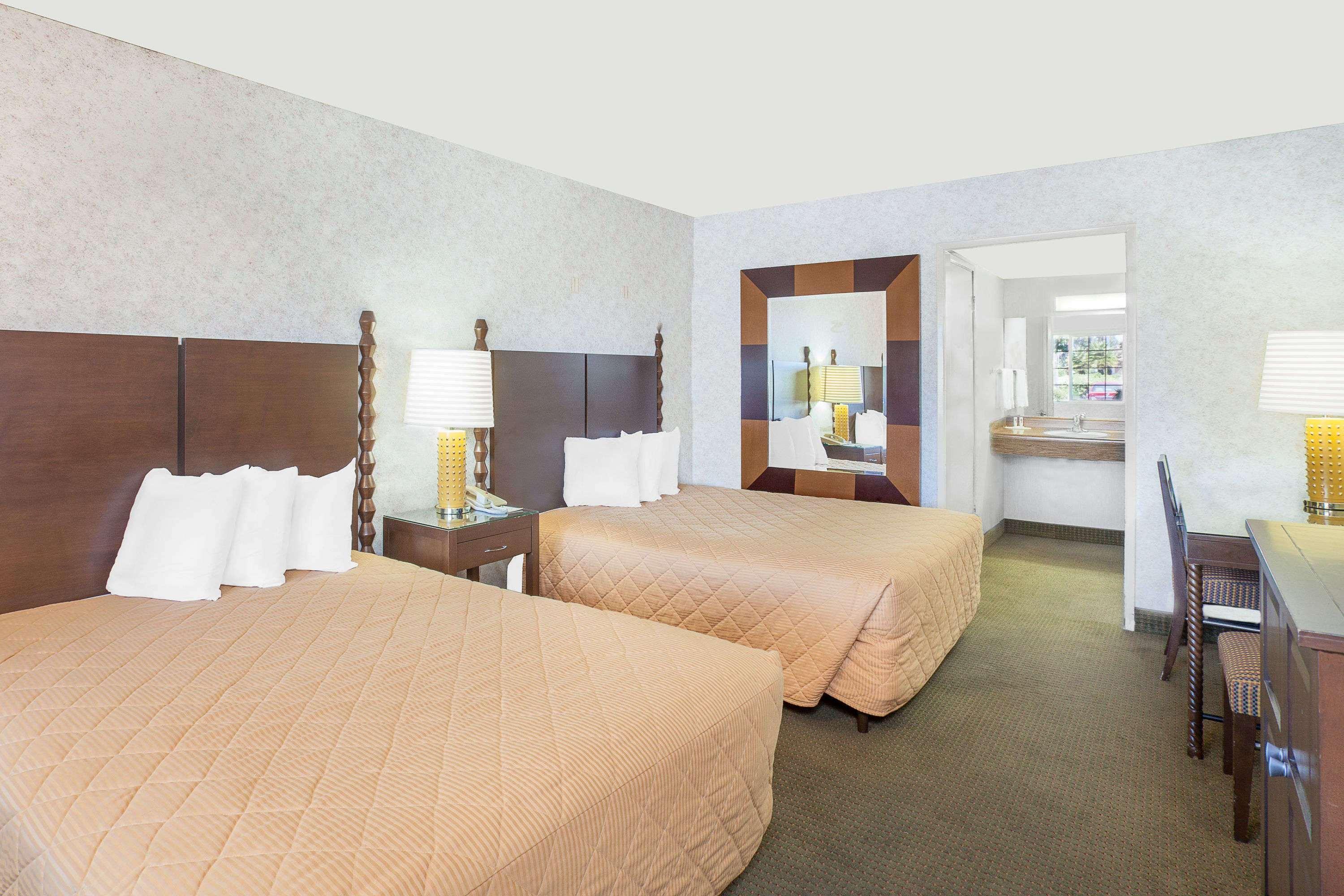 Days By Wyndham Motel 2*