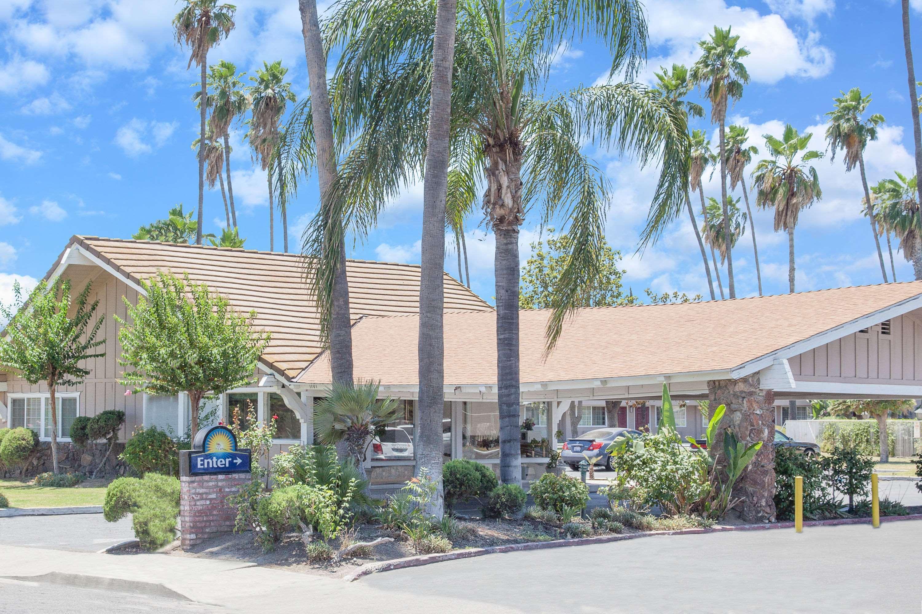 Days By Wyndham Fresno
