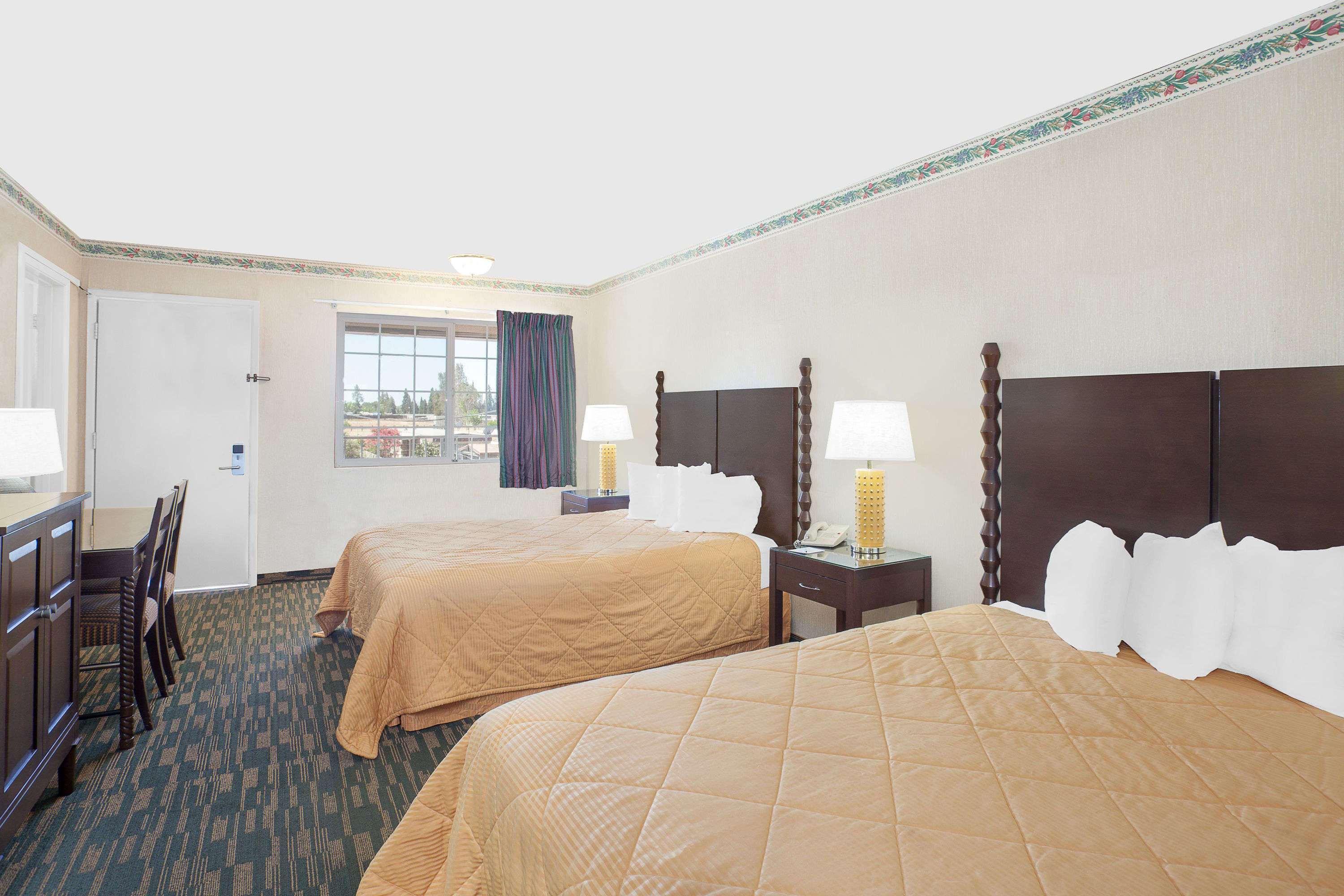 Motel Days By Wyndham Fresno